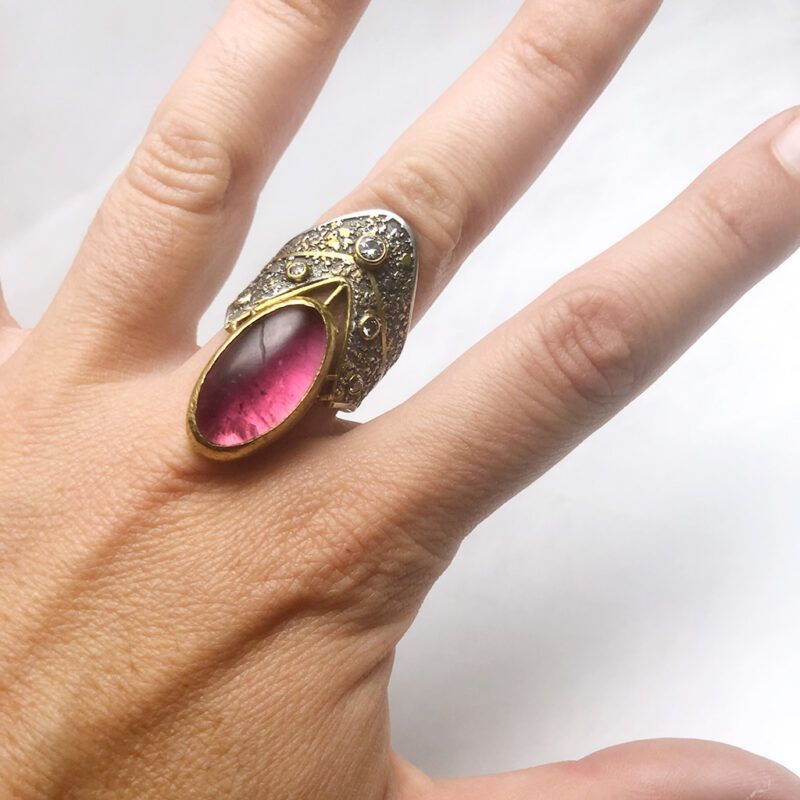 Ring mit rosa Turmalin und Diamanten Silber und Gold 04