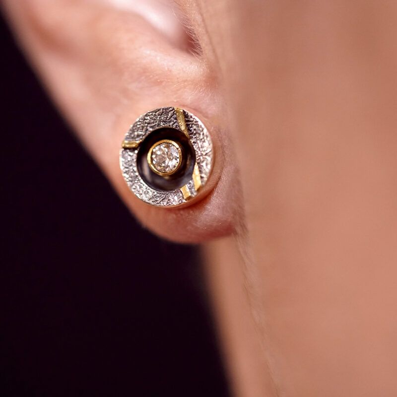 pendientes de diamantes plata y oro en oreja